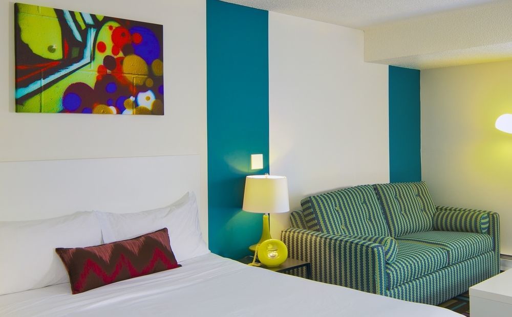 Hotel Zed Kelowna Kültér fotó