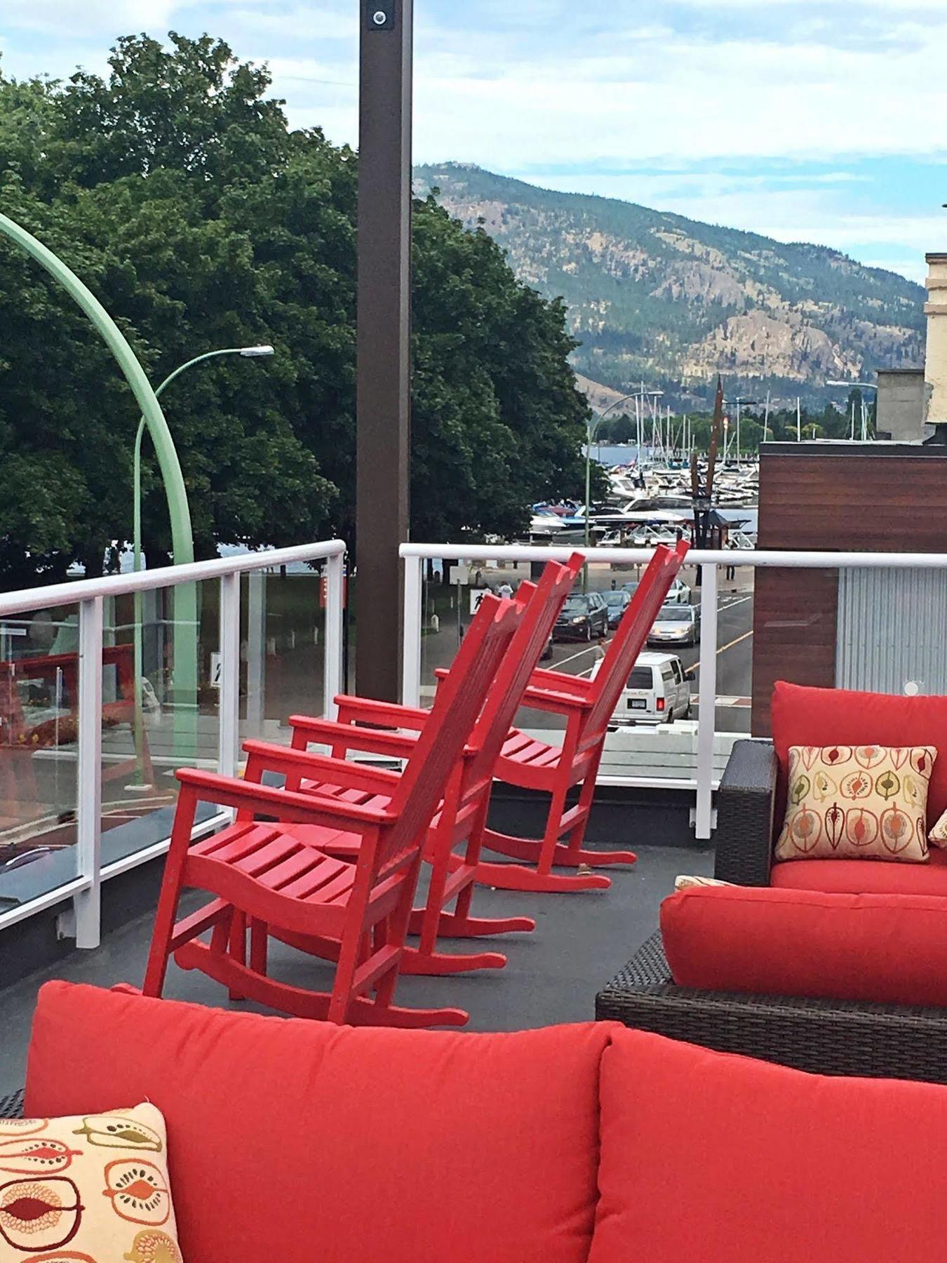 Hotel Zed Kelowna Kültér fotó